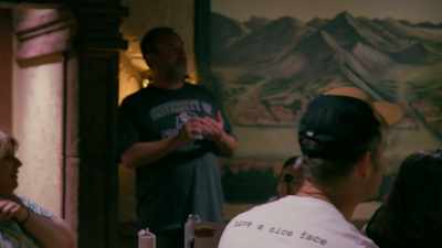 [Matt] Yeah.
[laughs] - ¡Casa Bonita Mi Amor!