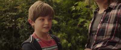 Maudie's telekinetic,
and Smash has super strength. - Four Kids and It