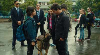 - Max, security detail.
- Cool. - Max 2: White House Hero