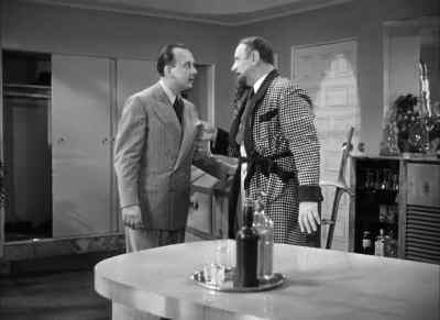 Max, the boxes are all in the truck. - A Night in Casablanca