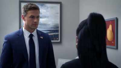 Max: Well, you met him
at the elevator. - Tyler Perry's The Oval