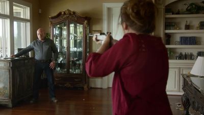 Maxine didn't learn to be the way she is from her father. - Under the Dome