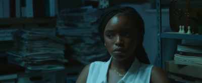 -[Maxxie grunts]
-What happened to you? - Selah and the Spades