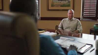 - May I call you Bobby?
- I've been called worse. - Tyson's Run