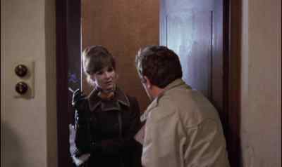 - May I come in?
- Well, sure. - Gumshoe
