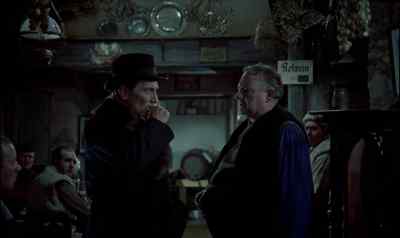 - May I have a brandy, please?
- Certainly, sir. - Dracula