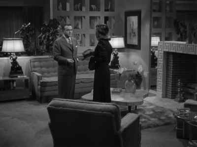 - May I have your hat?
- Yes, thank you. - The Woman in the Window