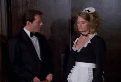 May I have more champagne, please? - Moonlighting