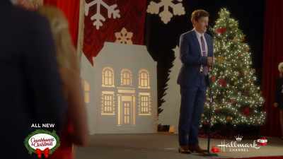 May I have
your attention, please. - If I Only Had Christmas
