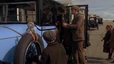 - May I help you inside?
- I'm fine. - Boardwalk Empire