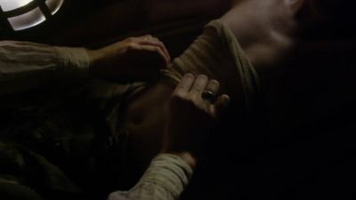 May I look at your stomach? - Outlander