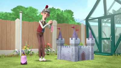 May I present to you your castle,
Queen Gnomell… Aaah! - The Adventures of Paddington