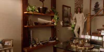 Maya. Cancel all
of my appointments today, - Ghosting: The Spirit of Christmas