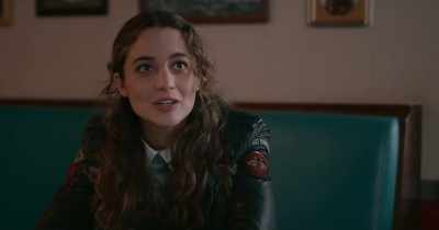 Maya, guys, what you
did today took guts. - The Republic of Sarah