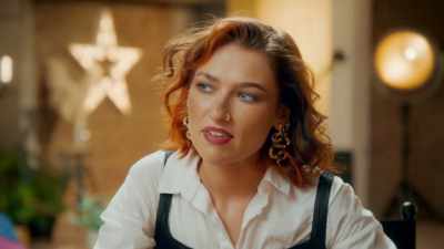 [Maya] ...hasn't been
Sophie's only challenge. - Glow Up: Britain's Next Make-Up Star