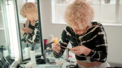[Maya] Whilst Nic struggles with time, - Glow Up: Britain's Next Make-Up Star