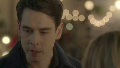 Maybe we can get everyone to-- - Meeting Mr. Christmas