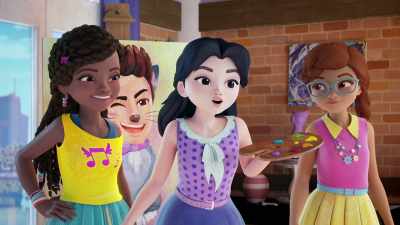 Maybe we can spot
their next clue - LEGO Friends: Girls on a Mission