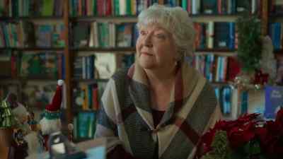 -Maybe Chloe's right.
An online store - A Novel Christmas