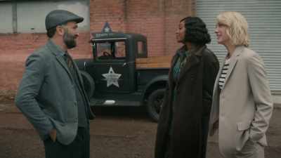 - Maybe we could take a look - Frankie Drake Mysteries