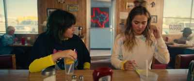 Maybe we do a little
pre-appointment brunch? - Unpregnant