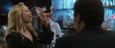 -Maybe… Maybe slow down.
-[waitress] Yes, madam. - Bank of Dave