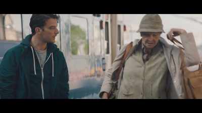 - Maybe I can give you a lift.
- I'm getting a bus. - Edie