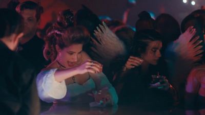 Maybe if I just text her mom,
she will get back to me. - Terrifier 2