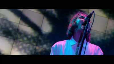 ♪ Maybe I just wanna fly - Oasis: Knebworth 1996