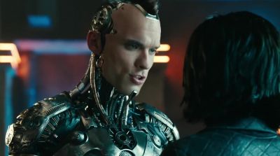 Maybe I'll pull
your arms and legs off, - Alita: Battle Angel