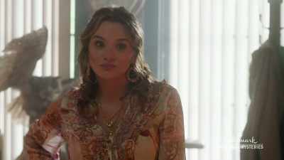 Maybe... it was from a little
dog who hates strangers. - Nikki & Nora: Sister Sleuths