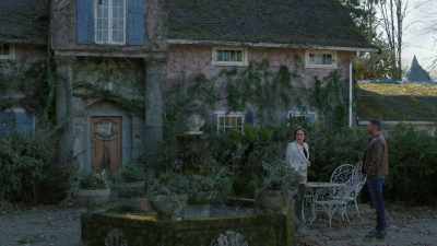 Maybe it's not as bad in there
as it is out here. - The Wedding Cottage