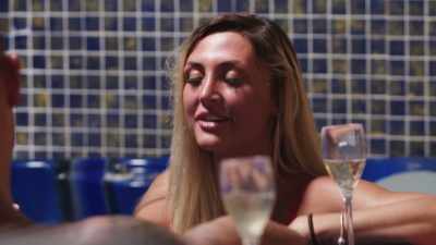 ‐Maybe love, maybe fun.
‐ALEX: Uh, you've come - Love Island