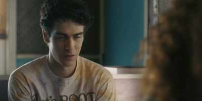 - Maybe her phone was off.
- Dude, - I Know What You Did Last Summer