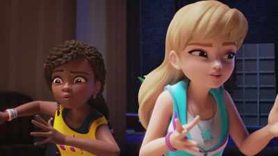 Maybe Roxy
tripped the trapdoor, - LEGO Friends: Girls on a Mission