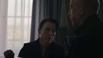 Maybe you should go to the
car and get some fresh air. - Counterpart