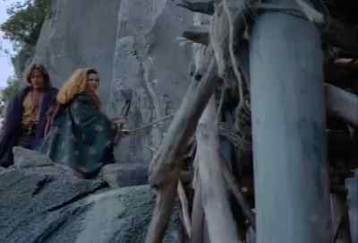 Maybe we should have taken the
other path like Phaedra said. - Hercules: The Legendary Journeys   The Circle of Fire