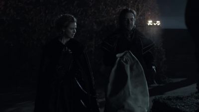 Maybe we should
take these with us. - 12 Monkeys
