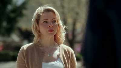 - Maybe someone
you don't recognize, um, - Lies and Ex Wives: Secrets on Maple Street