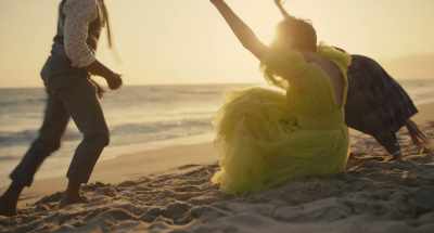 Maybe the world's all right - Hollywood Stargirl