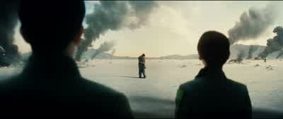 Maybe we should try that. - Independence Day: Resurgence