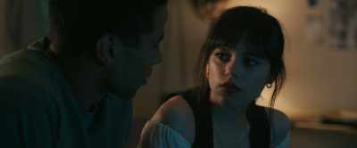 ♪ Maybe we're only strangers
on mystery trains ♪ - Scream VI