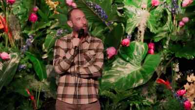 Maybe you're like,
"Explain it, Ari, while you're up there." - Ari Shaffir: America's Sweetheart