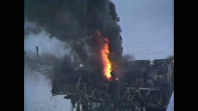 Mayday mayday.
Explosion and fire on the Piper... - House of Hammer