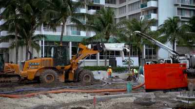MAYOR LEVINE: WE
STARTED PUTTING IN PUMPS, - Before the Flood