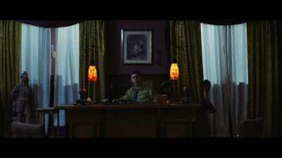 MAYOR TRACY: Jesus, Vera!
Why are you here? - Slice