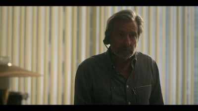 - McCarthy is on to something.
- Sounds big. - The Girls on the Bus