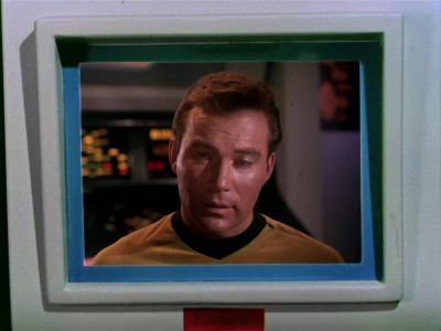 McCoy to bridge. Captain there? - Star Trek