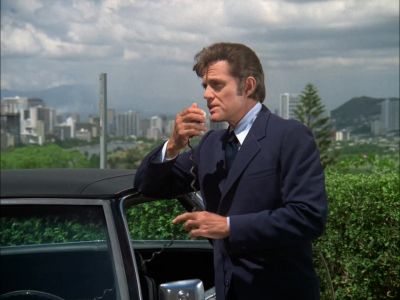 McGARRETT TO CENTRAL. - Hawaii Five-O