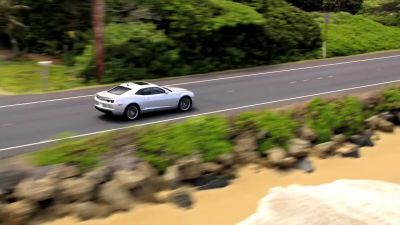 McGarrett's not answering. - Hawaii Five-0